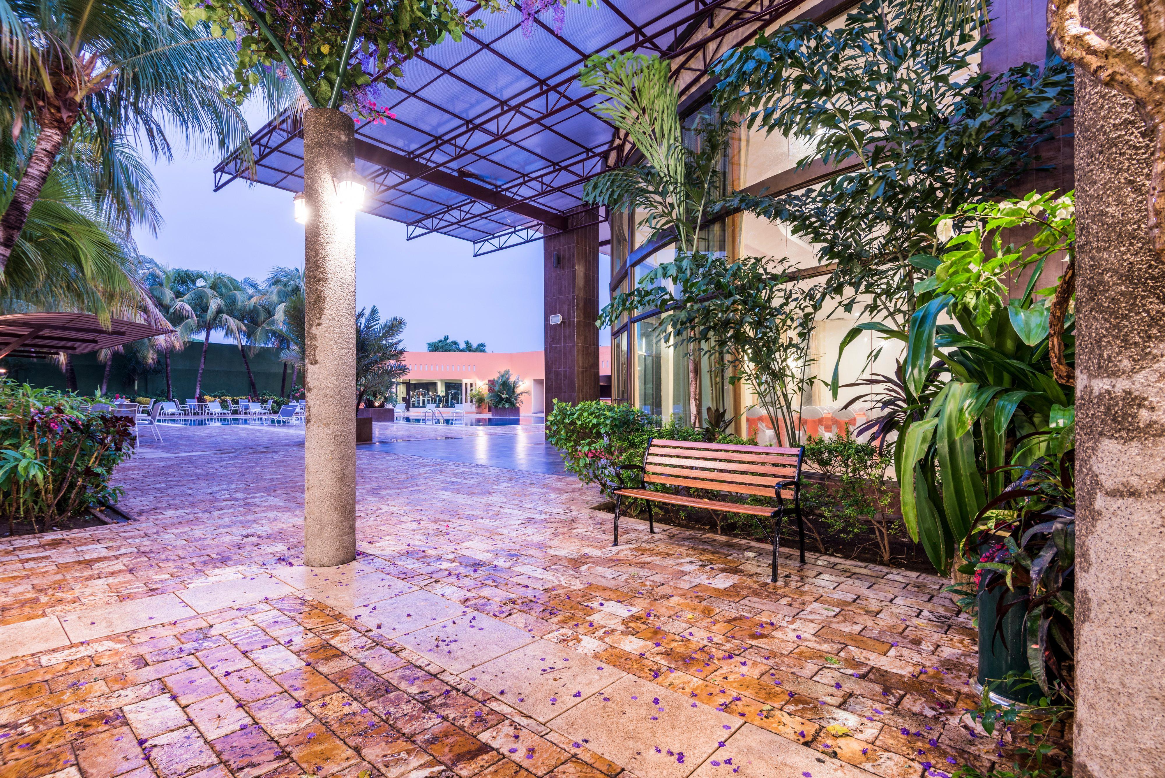 Holiday Inn Convention Center By Ihg Managua Exteriör bild
