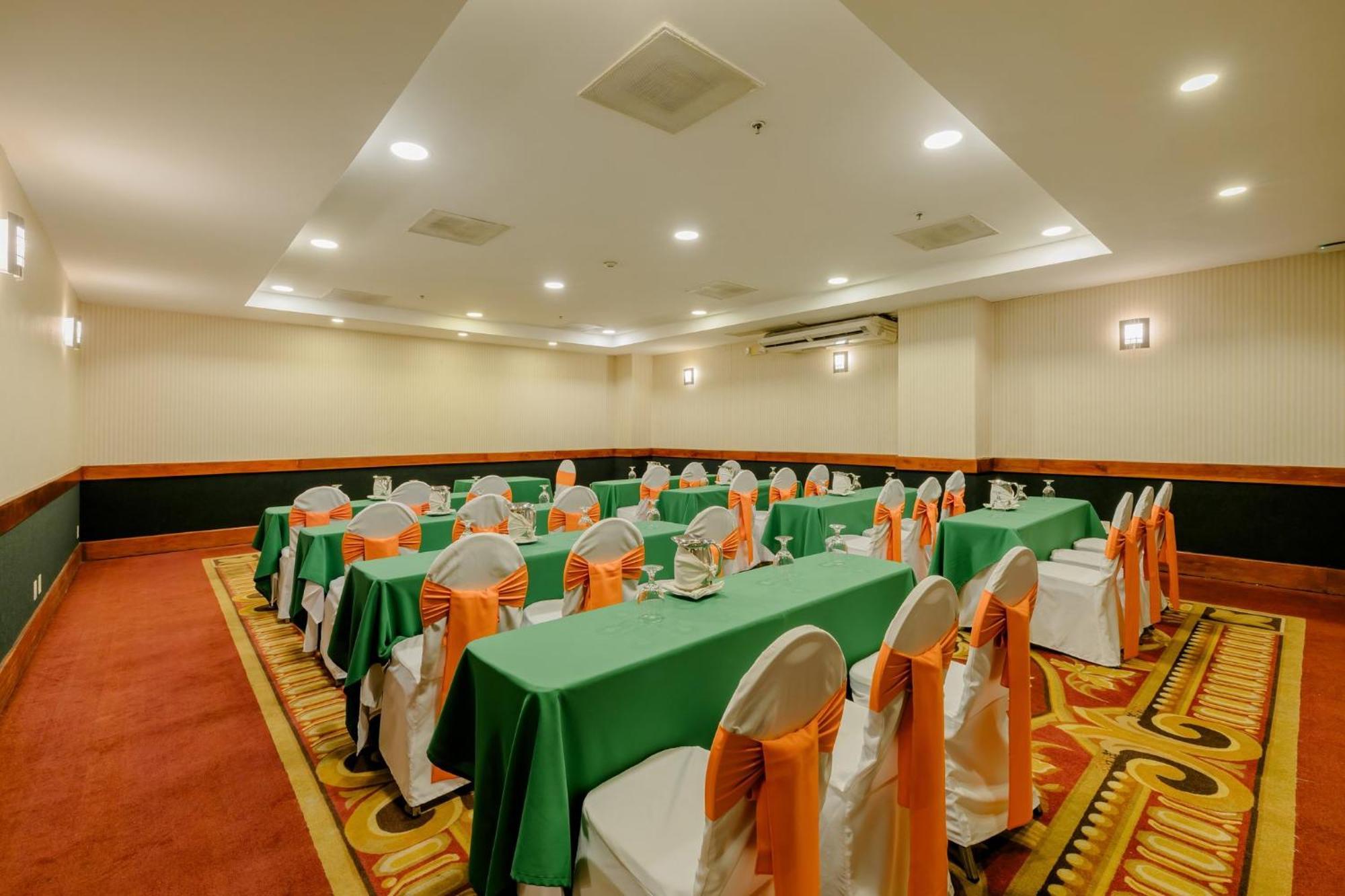 Holiday Inn Convention Center By Ihg Managua Exteriör bild