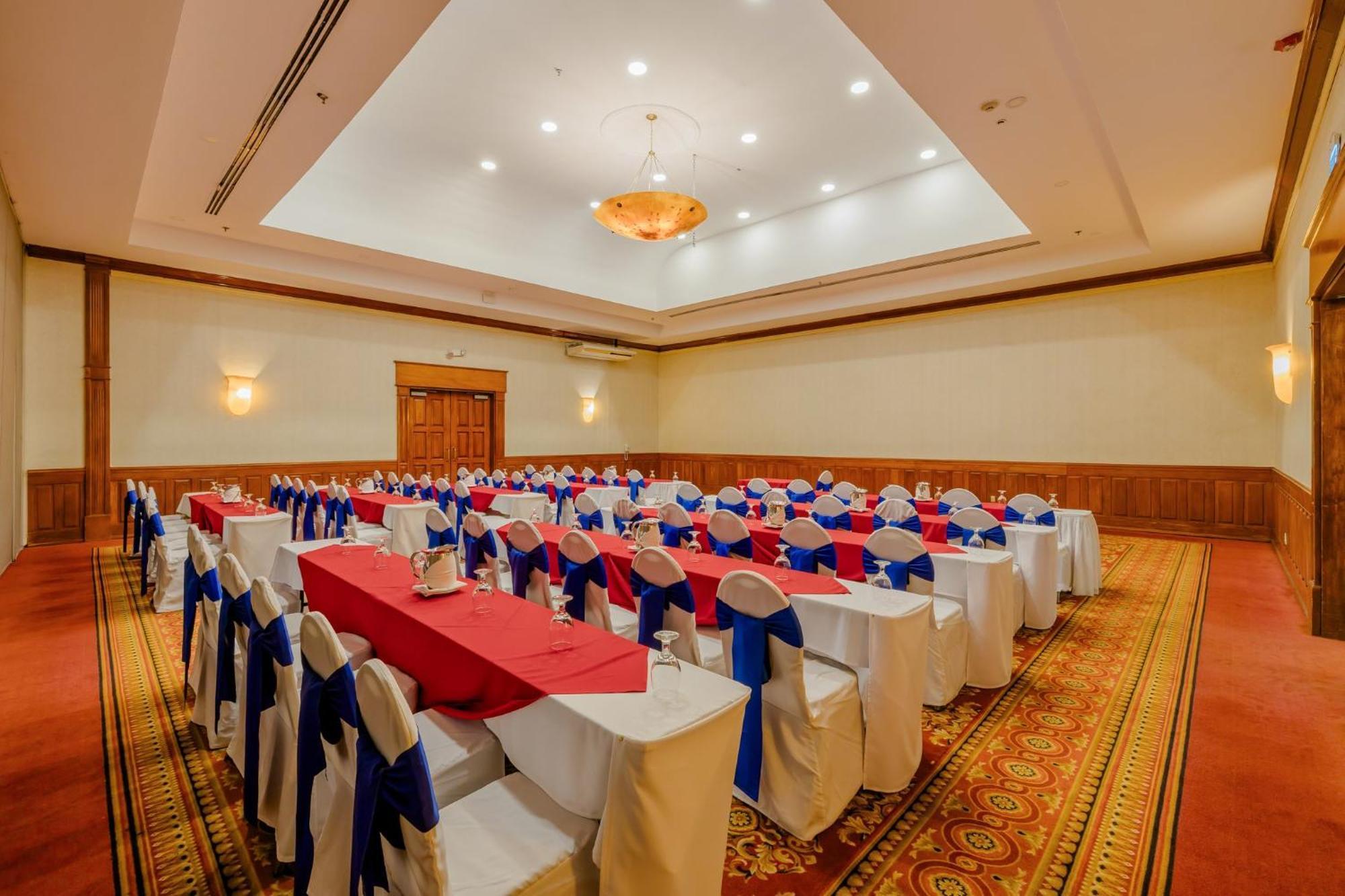 Holiday Inn Convention Center By Ihg Managua Exteriör bild